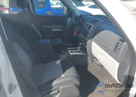 2010 Dodge Nitro Sxt z USA, uszkodzony, nr VIN 1D4PU5GK6AW118398